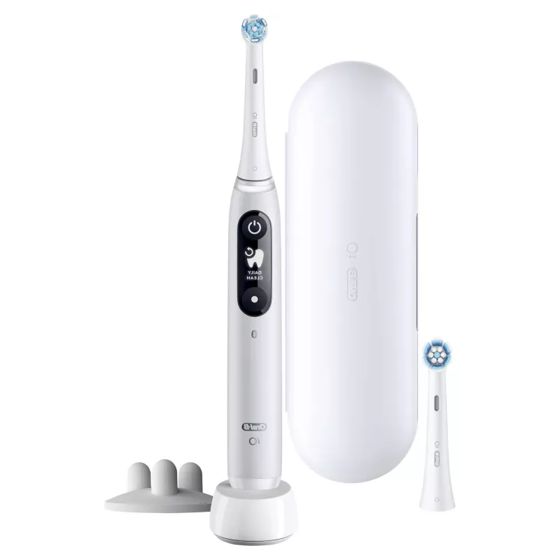 Oral-B iO 6 vibračná zubná kefka pre dospelých biela