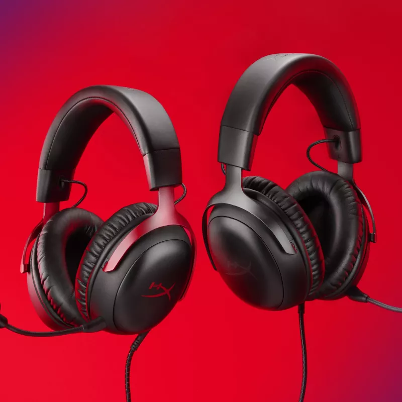 HyperX Cloud III – herný headset (čierny/červený)
