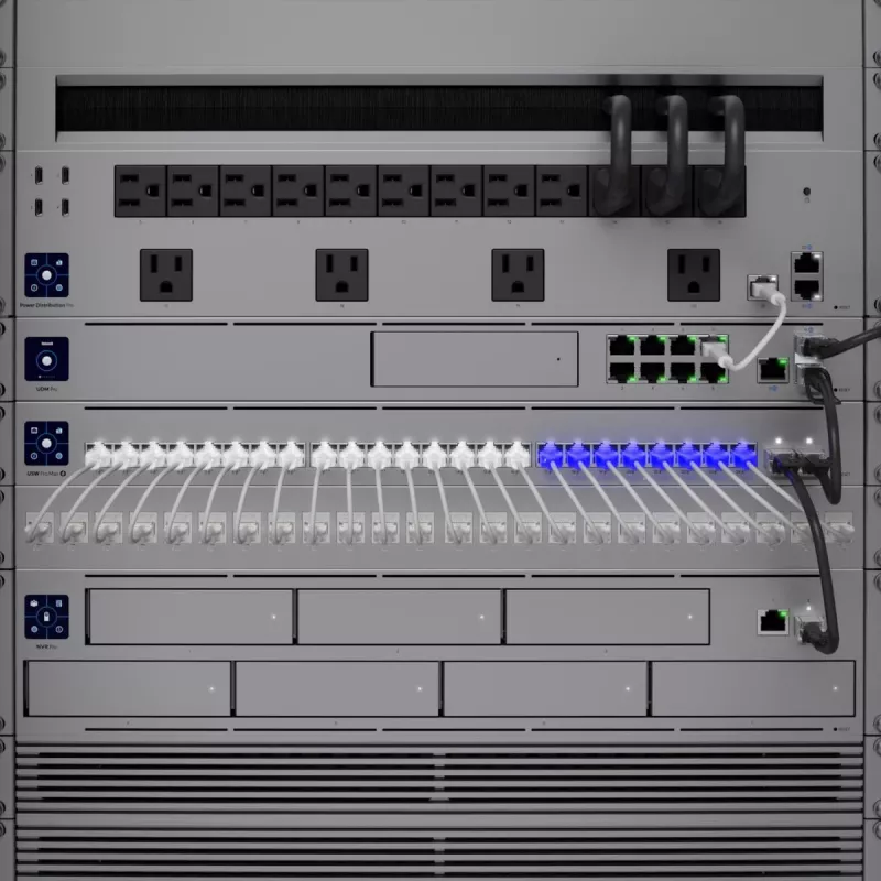 UBIQUITI NETWORKS UniFi Switch USW-PRO-MAX-24 24-portový PoE++