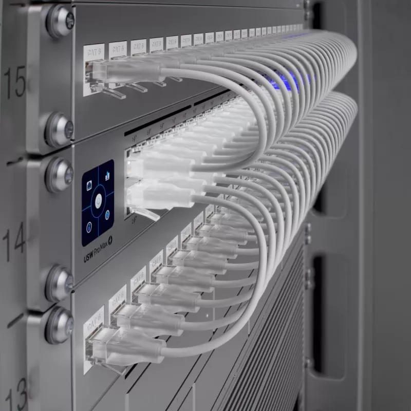 UBIQUITI NETWORKS UniFi Switch USW-PRO-MAX-48 48-portový PoE PoE++