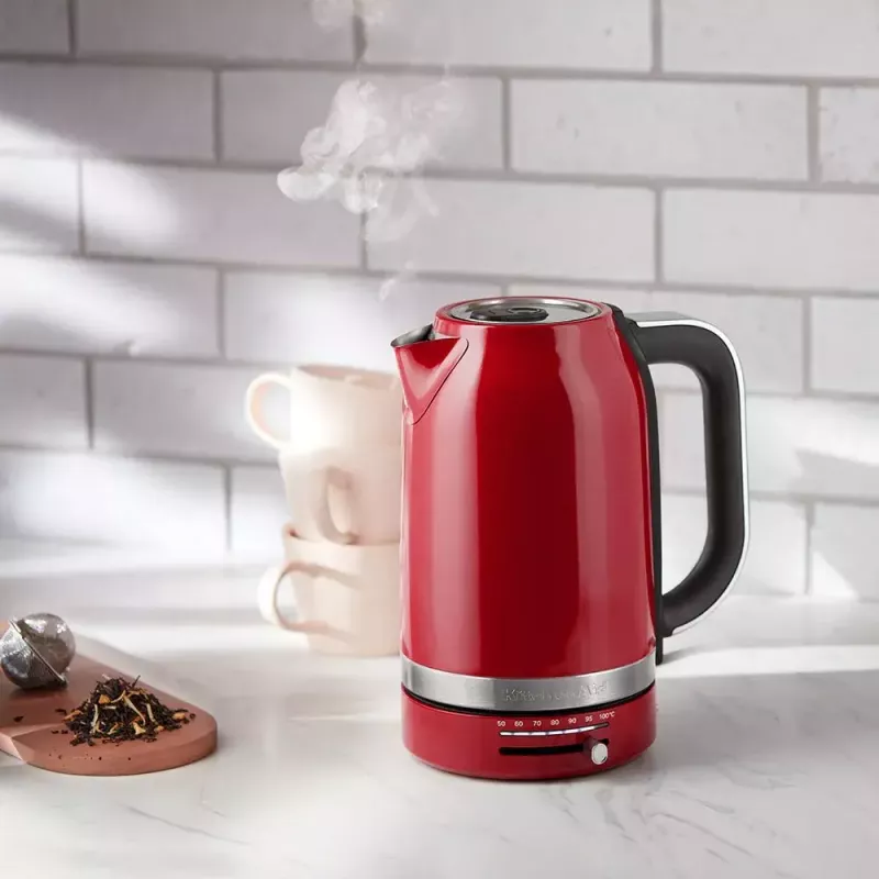KitchenAid 5KEK1701EER rýchlovarná kanvica 1,7 l 2400 W červená
