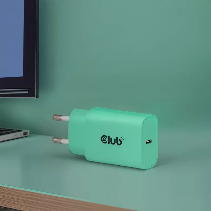 USB-C nabíjačka 2 balenie 30W od club 3d — duálne 30W USB-C napájacie adaptéry