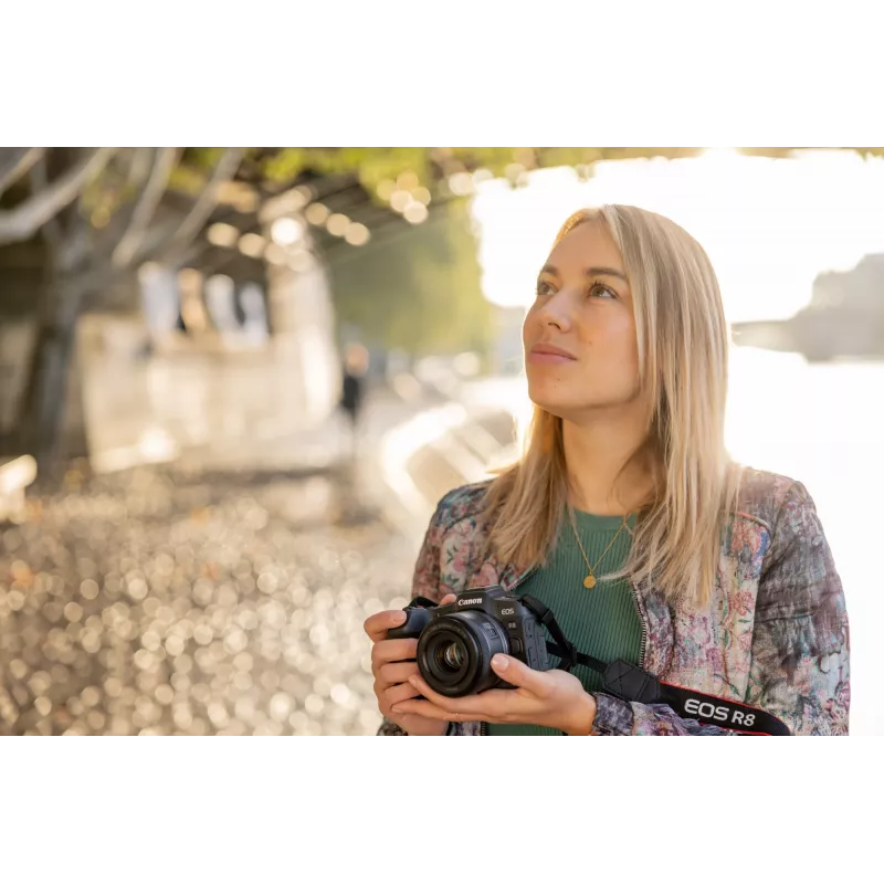 Canon EOS R8, 24,2 MP, 6000 x 4000 pixelov, CMOS, 4K Ultra HD, dotyková obrazovka, čierny