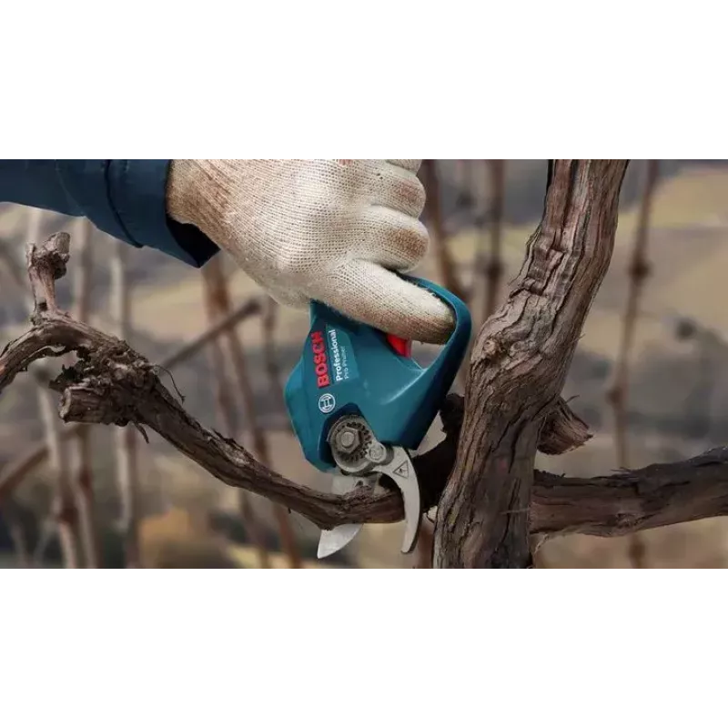 Bosch Pro Pruner Professional akumulátorové nožnice na trávu 2,5 cm 12 V lítium-iónová (Li-Ion) modrá