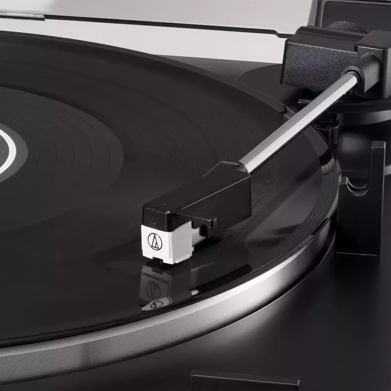 Remienkový gramofón Audio-Technica AT-LP60X plne automatický čierny