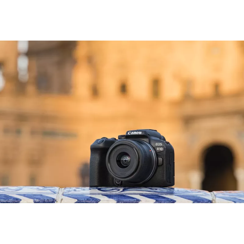 Canon EOS R10 + RF-S 18-150mm IS STM MILC 24.2 MP CMOS 6000 x 4000 pixelov čierna