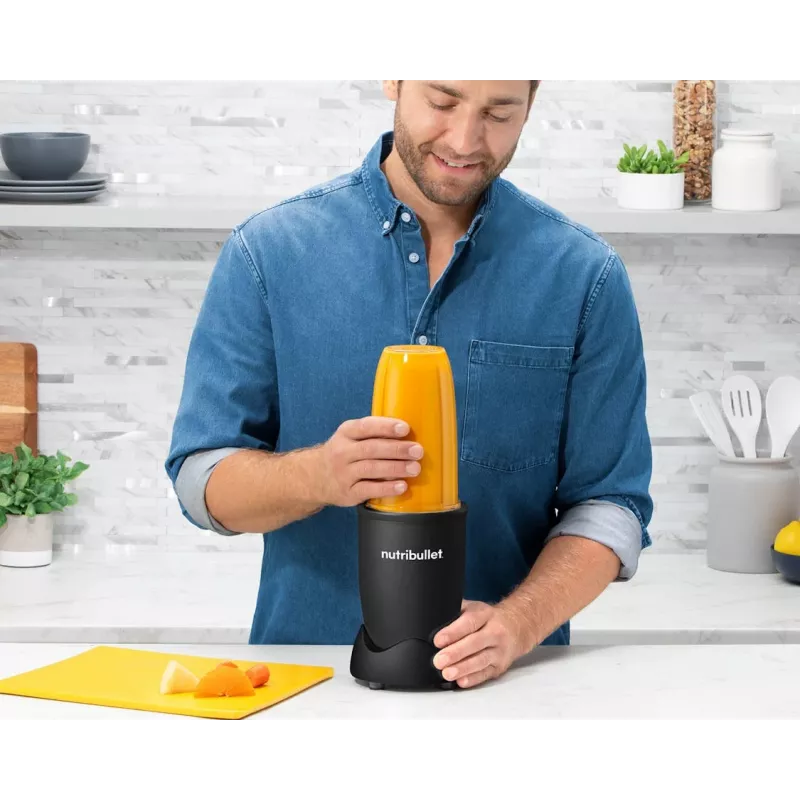 NutriBullet Pro 900 0,9 L stolný mixér 900 W šampanská