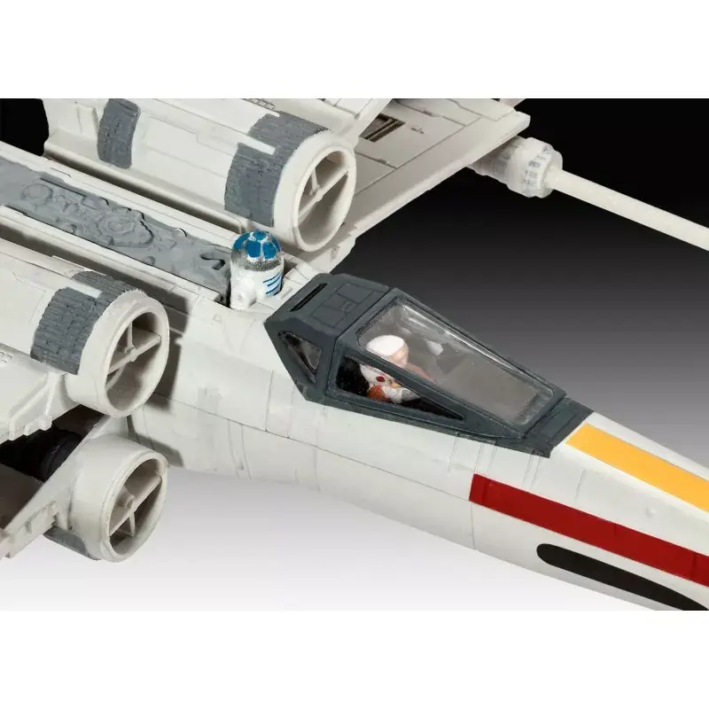 Model kozmického klzáku Revell X-wing Fighter