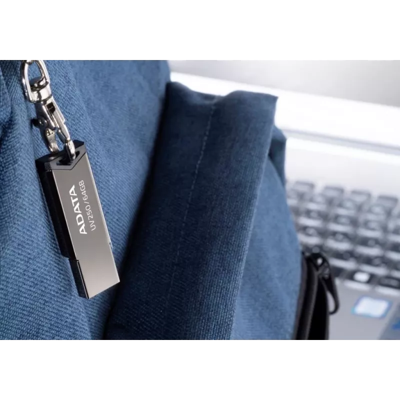 ADATA UV250 USB kľúč 32 GB USB Type-A 2.0 strieborný