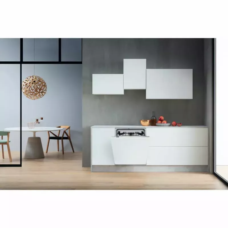 Čiastočne integrovaná umývačka riadu WHIRLPOOL WIC 3C26 F — 60 cm, 14 súprav, 46 dB, energetická trieda E