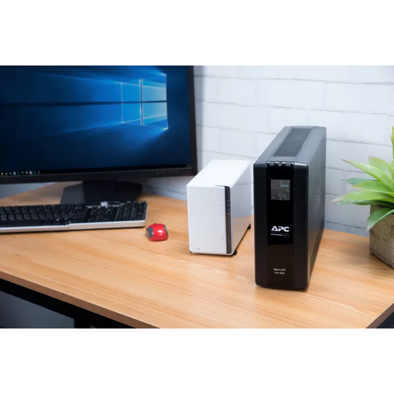 APC Back-UPS PRO BR900MI - 6x C13 výstup, USB, 900VA, Line-Interactive, 0,9 kVA, 540 W, sínus, 176 V, 294 V