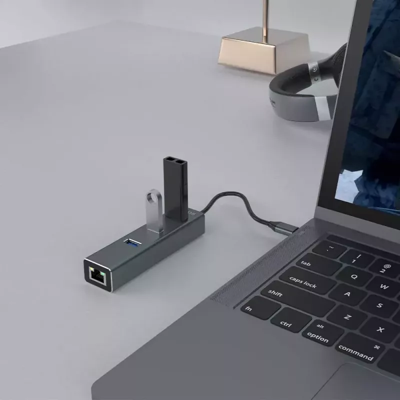 USB-C hub SAVIO AK-57 s 3× USB-A, RJ-45 Gigabit Ethernet (5000 Mbit/s), hliník sivý