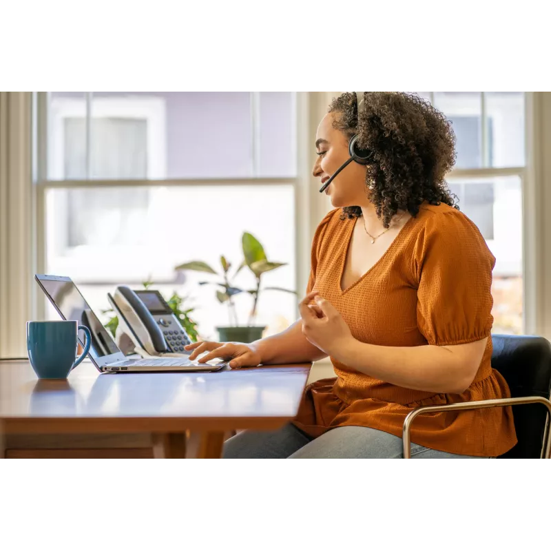 HP Poly Voyager 4320 Microsoft Teams certifikovaný USB-C headset +BT700 dongle
