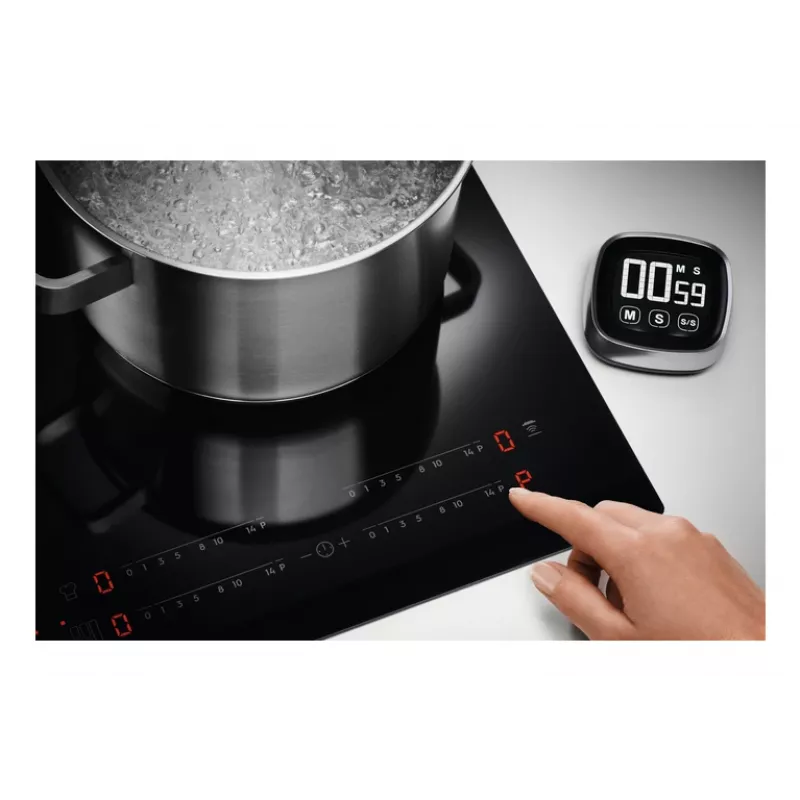 Electrolux Serie 600 EIV63443 čierna vstavaná 59 cm indukčná varná doska 4 zóny