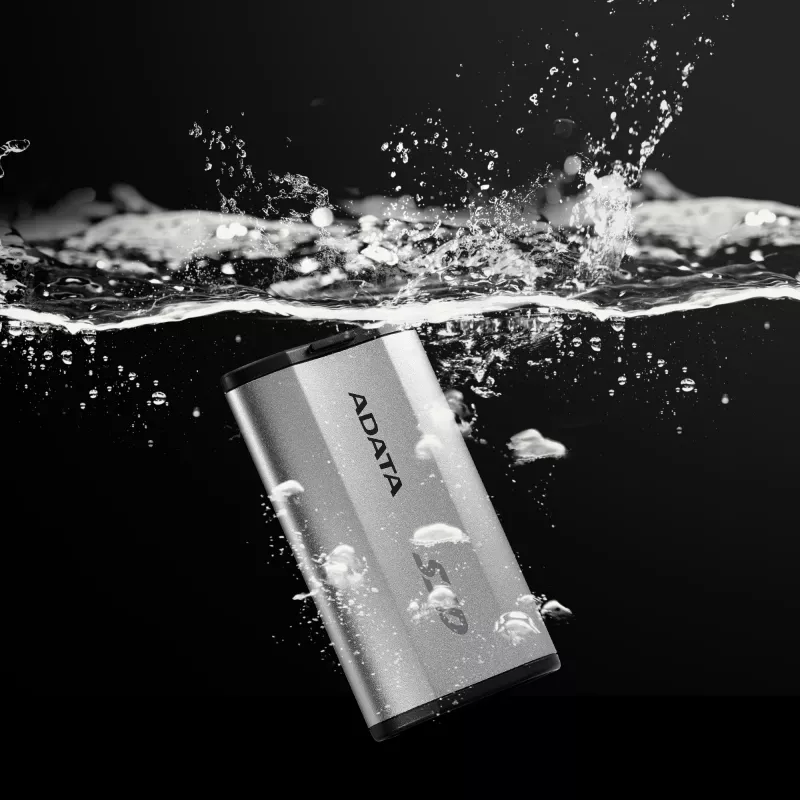 Prenosný SSD ADATA SD810 4 TB, USB Type-C, USB 3.2 Gen 2x2, 2000 MB/s čítanie/zápis, IP68 hliníkové puzdro