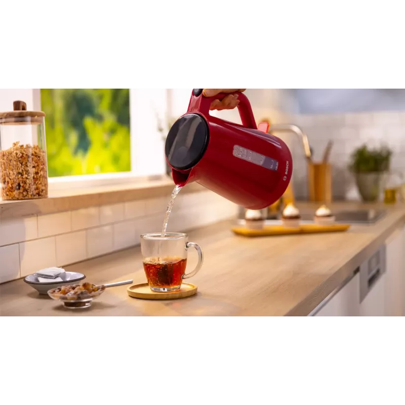 Elektrická kanvica Bosch TWK1M124 — 1,7 L, 2400 W, červená, bezdrôtová, 360° základňa