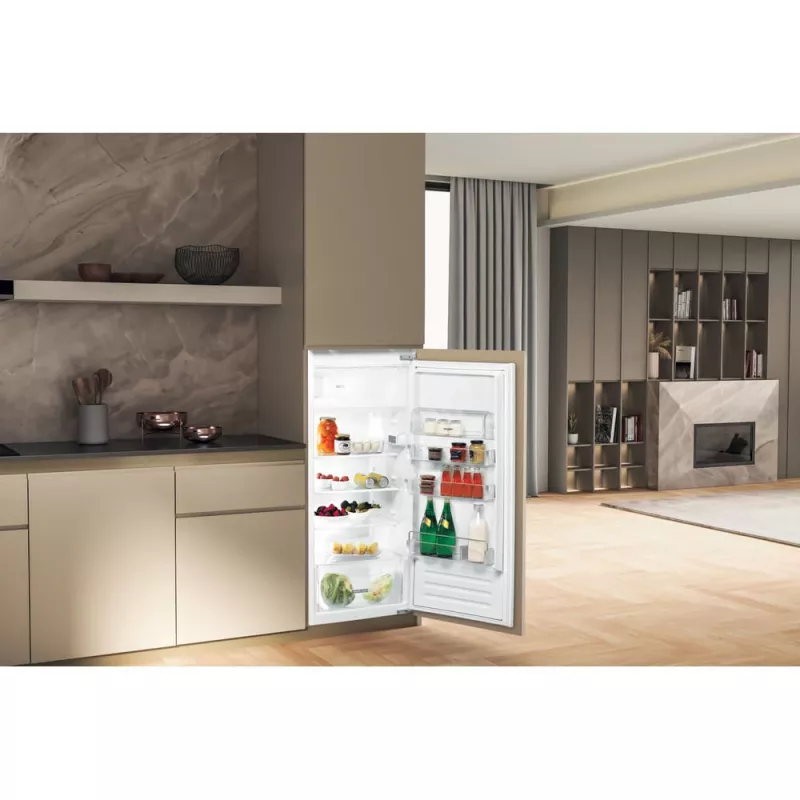 Whirlpool ARG 7342 chladnička s mrazničkou vstavaná 189 L biela