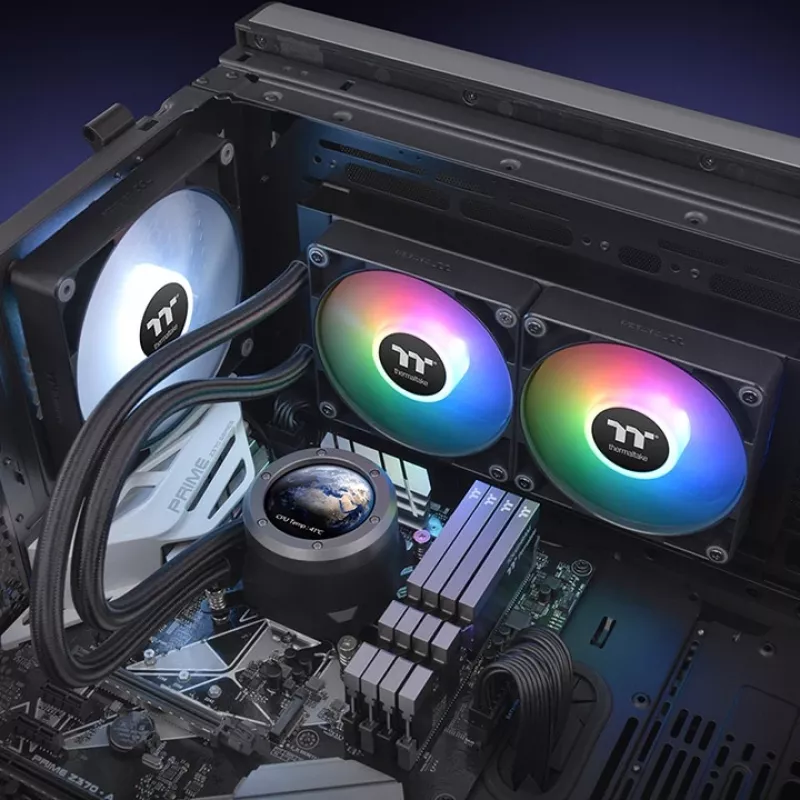 THERMALTAKE vodné chladenie - TH240 V2 Ultra ARGB Sync All-In-One kvapalinový chladič