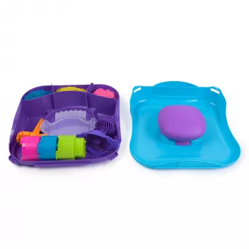 Kinetic Sand, SquishMotion, darček do veľkonočného košíka, obsahuje 1 lb tvárneho hracieho piesku, pečiatku a 5 nástrojov, úložná krabica, senzorická hračka pre deti od 5 rokov