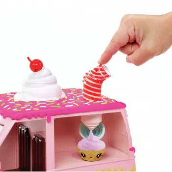 MGA Entertainment Yummiland Lipgloss Truck prívesok na bábiku