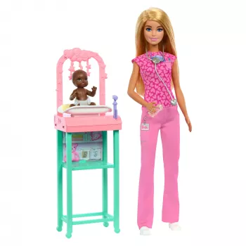 Barbie Baby Doctor bábika s blondínskou módnou bábikou, 1 bábika, nábytok a príslušenstvo