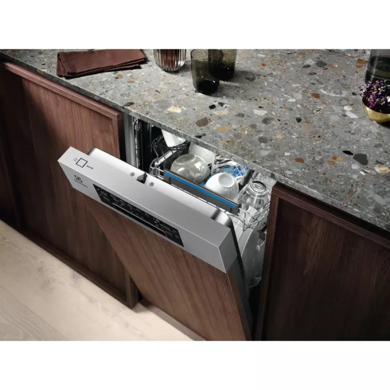 Vstavaná umývačka riadu Electrolux EES42210IX 45 cm Slimline, 9 súprav, 44 dB, AirDry, 8 programov