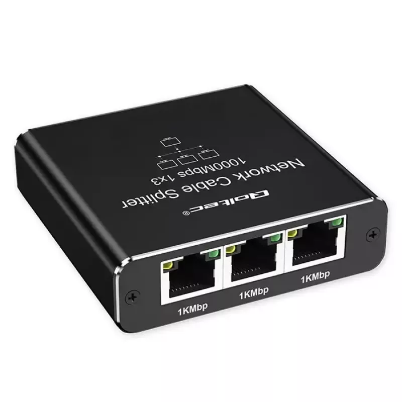 Ethernetový splitter QOLTEC 52294 1x3 RJ45 so vstupom napájania USB-C