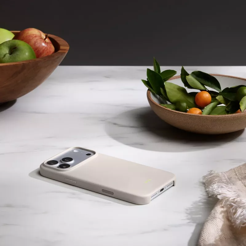 APPLE Beats iPhone 17 Pro Max - puzdro s MagSafe a ovládaním kamery - Lime Stone