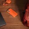 APPLE Beats iPhone 17 – odolné puzdro s MagSafe a ovládaním kamery – Sierra Orange
