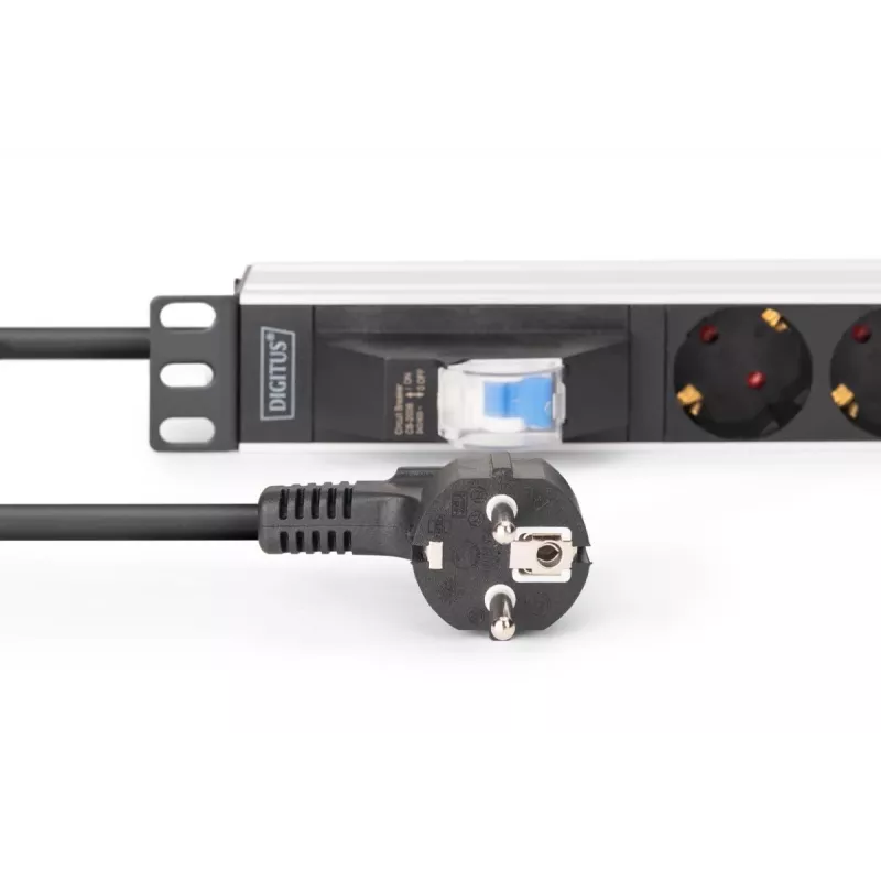 DIGITUS DN-95439 hliníkový 19-palcový 1U PDU do racku, 7x zásuvka Schuko, istič, 16 A, 4000 W, 230 V, 50/60 Hz, kábel 1,8 m