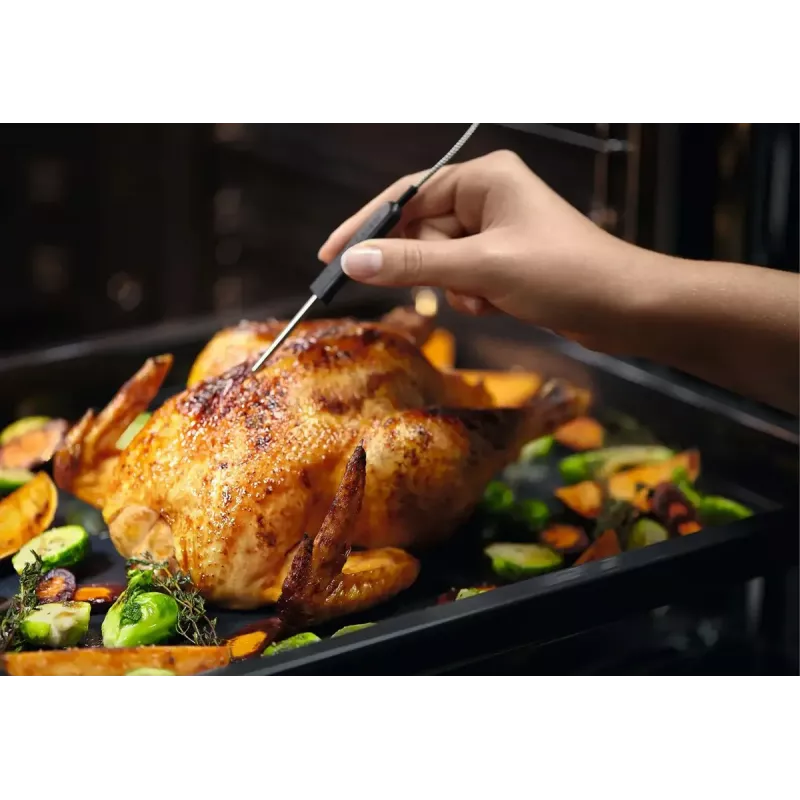 Vstavaná rúra Electrolux EOD6F77WZ SteamBake 600, 72 L, katalytické čistenie, A+