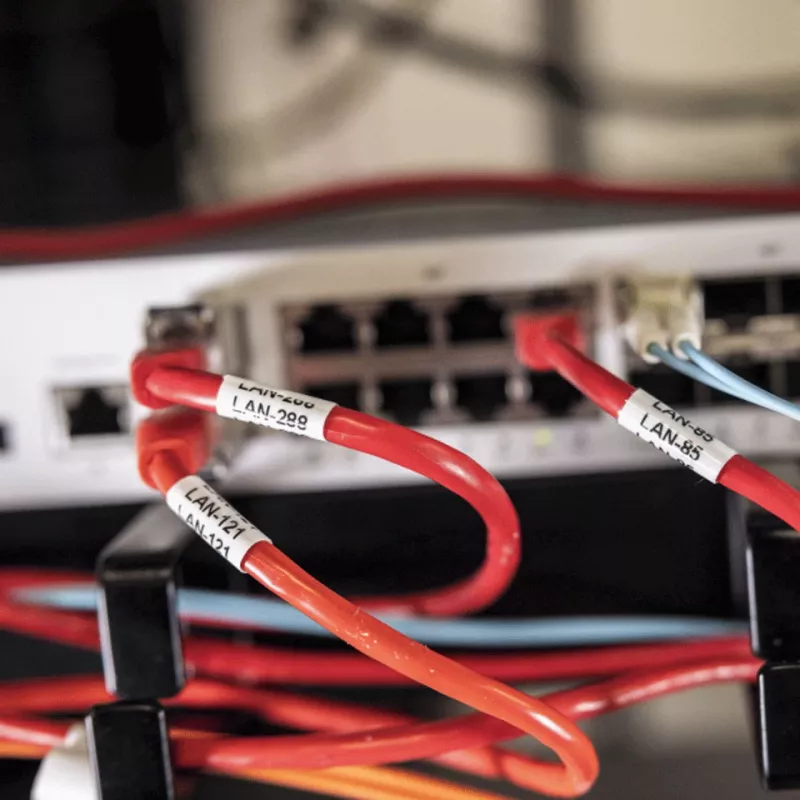 Brother PT-E310BTVP tlačiareň etikiet termotransfer 180 x 180 dpi 20 mm/s káblová a bezdrôtová HSE/TZe Bluetooth QWERTY