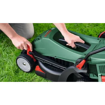 Elektrická kosačka Bosch UniversalRotak 34-405, 1300 W, 34 cm šírka záberu