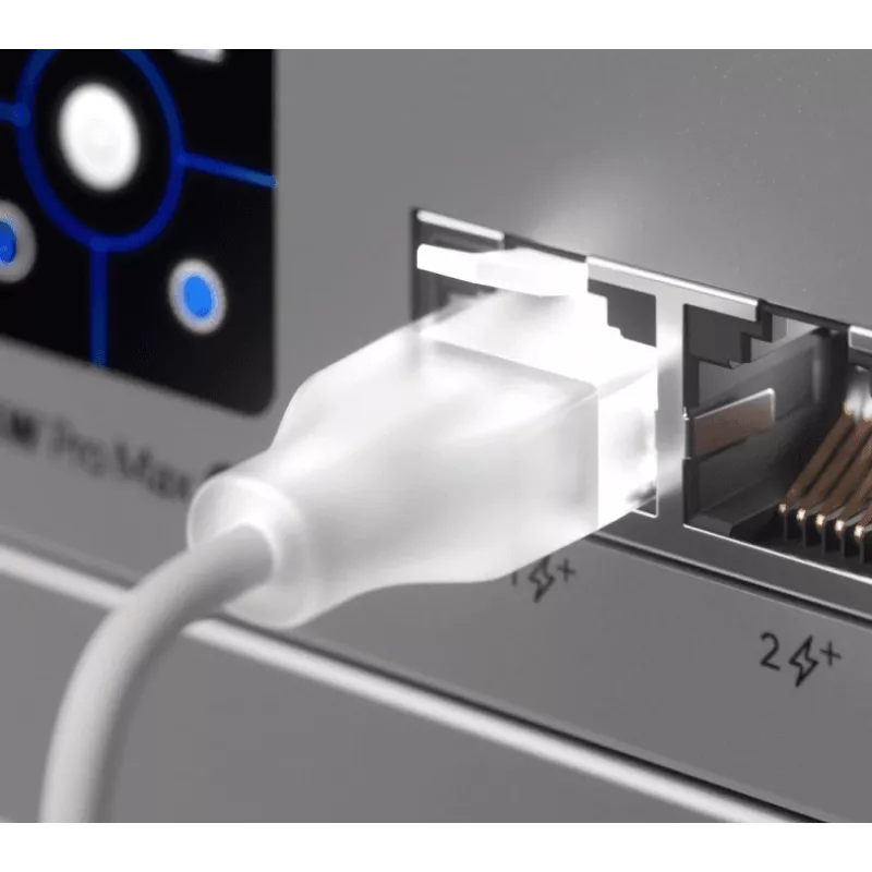 Sieťový patch kábel UBIQUITI UACC-Cable-Patch-EL-3M-W – Cat6, 3 m, 2,5 GbE, PoE++ (4PPoE), biely