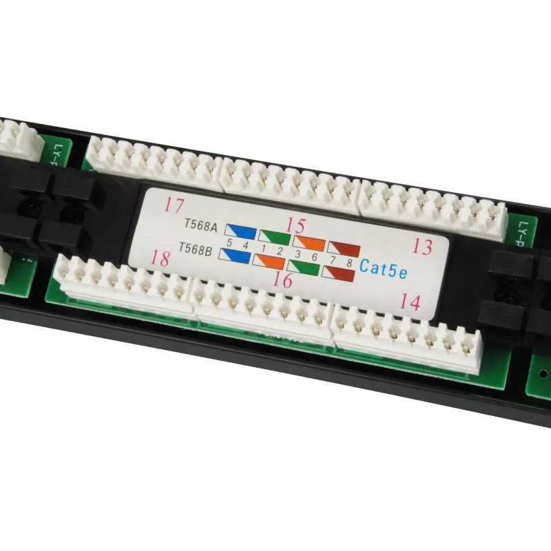 Equip 24-portový netienený patch panel Cat.5e, čierny, Cat5e, racková montáž, 1U, čierny, RoHS, CE