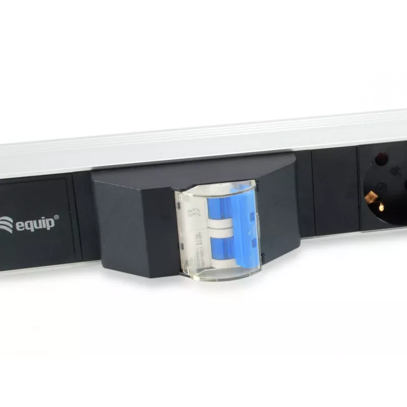 Equip 333312 rozvodná jednotka (PDU) 6 AC zásuviek 1U čierna