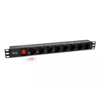 Equip 8-násobný nemecký zásuvkový blok s konektorom IEC C14