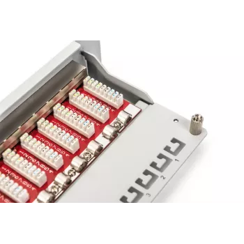 DIGITUS CAT6A patch panel, tienený, 12-port pole na označenie, 1U, 10 palcová montáž do racku, sivá RAL 7035
