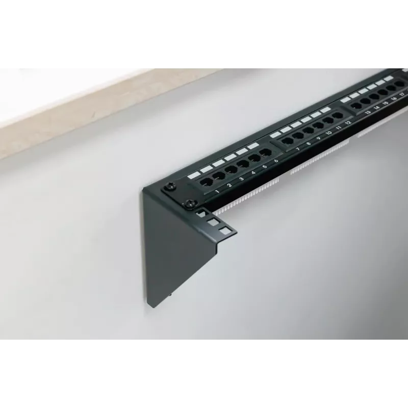 Digitus 19-palcový nástenný montážny držiak 4U čierny