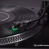 Audio-Technica AT-LP120XUSB gramofón s priamym pohonom (analógový a USB), strieborný