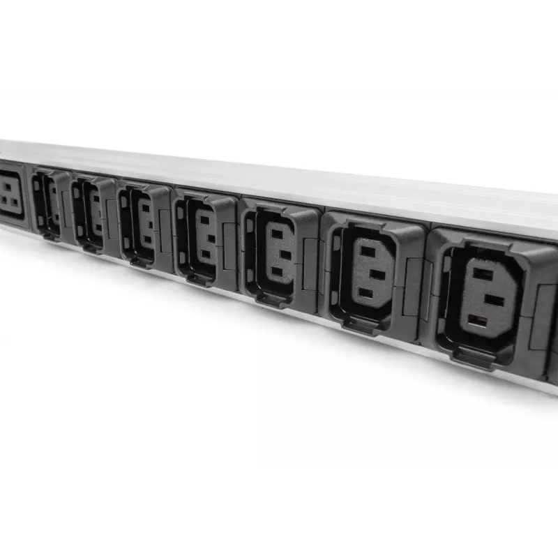 DIGITUS IT BASIC PDU. 3PH. 16A. 24 x C13. 3 x C19 vertikálny. 3m kábel. IEC309 3Ph-16A konektor samec