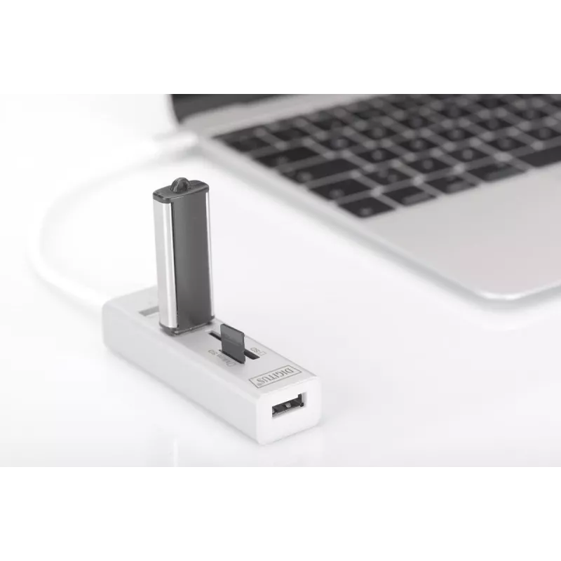 DIGITUS USB 2.0 Type-C HUB s čítačkou kariet 3x USB 2.0. 1x SD, 1x MicroSD konektor hliníkové puzdro