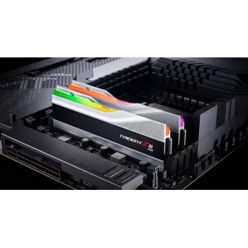 DIMM 32 GB DDR5-6400 (2x 16 GB) Dual-Kit, operačná pamäť strieborná, F5-6400J3239G16GX2-TZ5RS, Trident Z5 RGB, INTEL XMP
