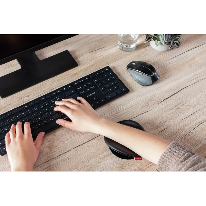 CHERRY SLIDEPAD ERGO podložka pod zápästie čierna