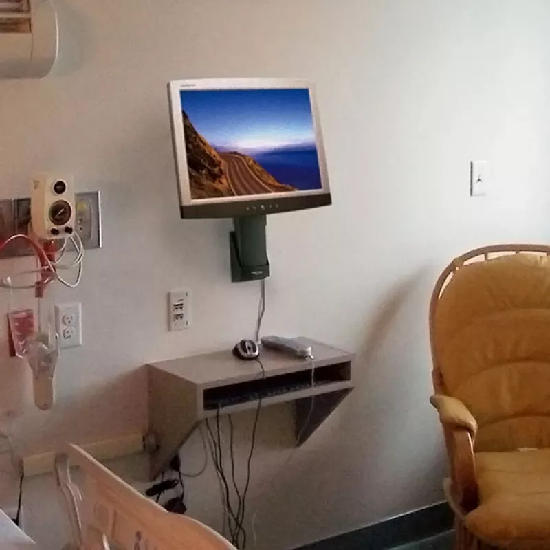 Nástenný držiak Lift Ergotron Neo-Flex 61 cm (24 palcov) čierny