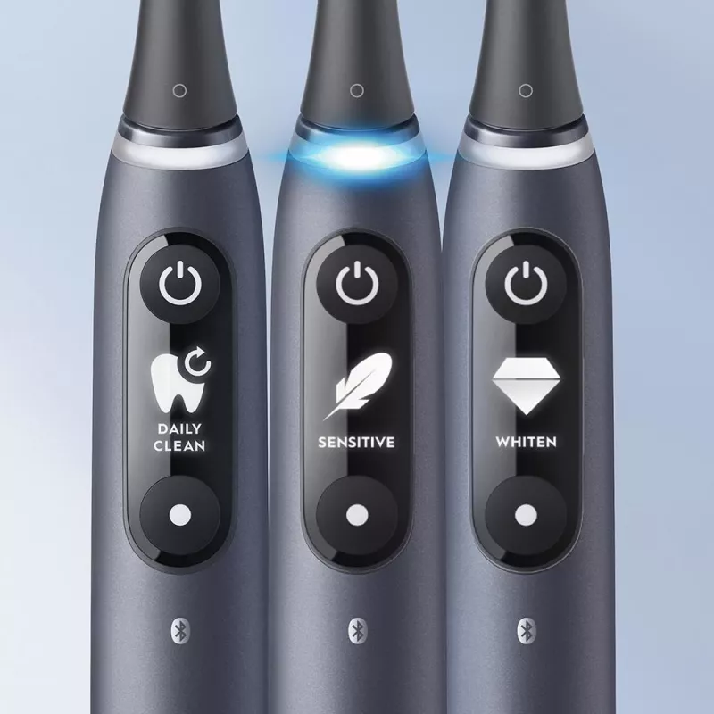 Oral-B iO elektrická zubná kefka dospelí rotačná čierna