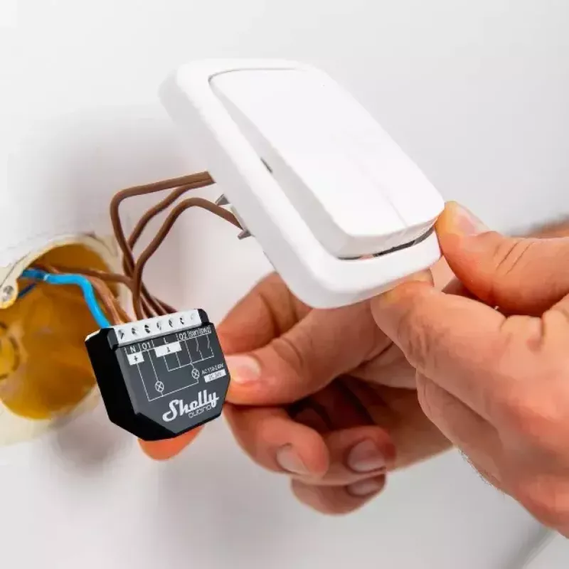 Inteligentný spínač Shelly WAVE 2PM čierny (Shelly) — bezdrôtový Z-Wave, 16 A, 110–240 V, 868,4 MHz