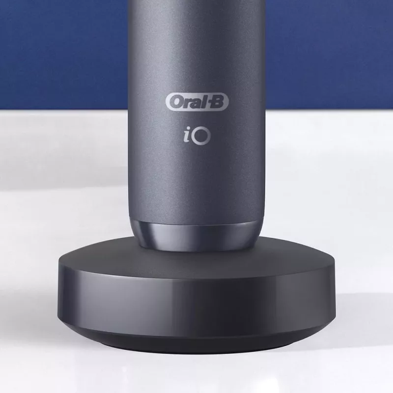 Oral-B iO elektrická zubná kefka dospelí rotačná zubná kefka čierna