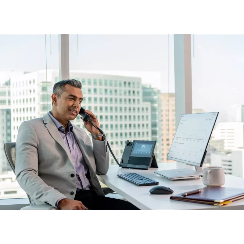 HP Poly CCX 600 business media telefón s Open SIP a PoE