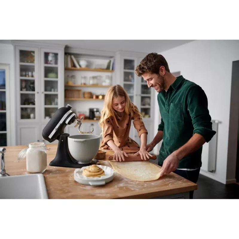 Kuchynský robot KITCHENAID ARTISAN 5KSM185PS — 4,8 L nerezová misa, 300 W, 10 rýchlostí, čierny